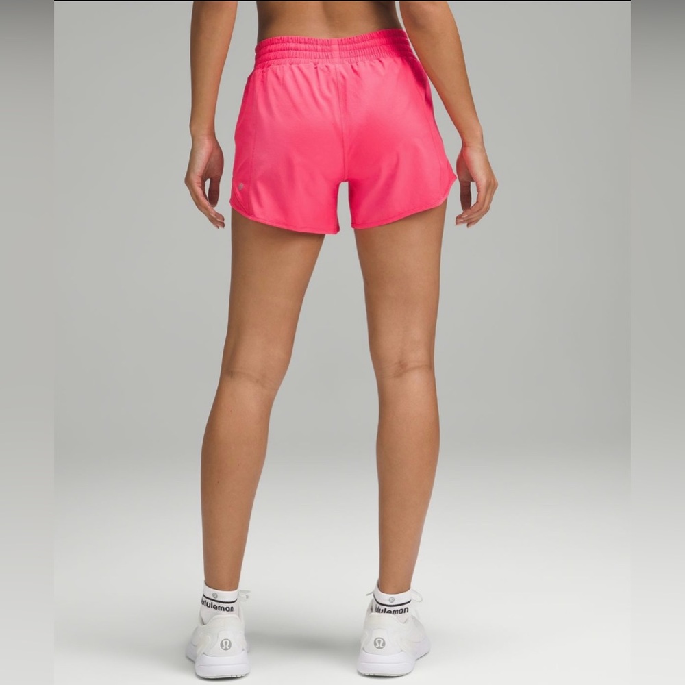 SOLD NWT Lululemon Hotty Hot High Rise Lined Short 4" in Lipgloss Pink Size 6 - Picture 5 of 11